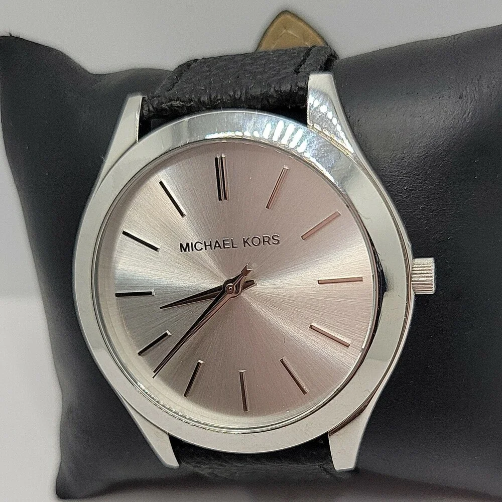 Michael Kors Runway MK3178 Women's Black Leather Analog Dial Quartz Watch AM523